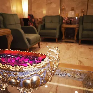 زيارة الفندق